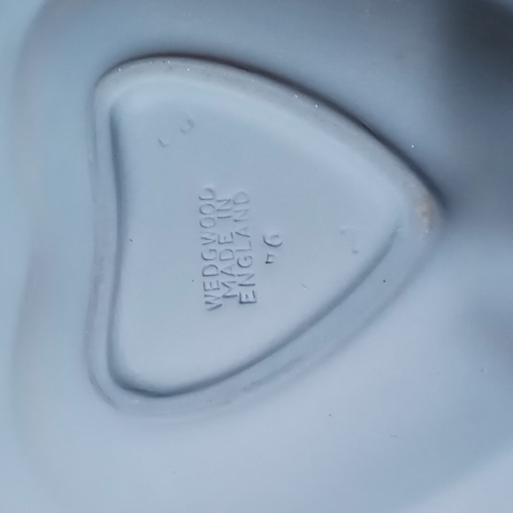 Vintage Wedgwood Jasperware Heart trinket dish - Picture 3 of 3